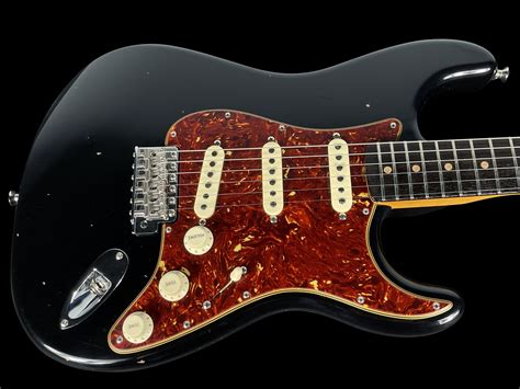 Strat.